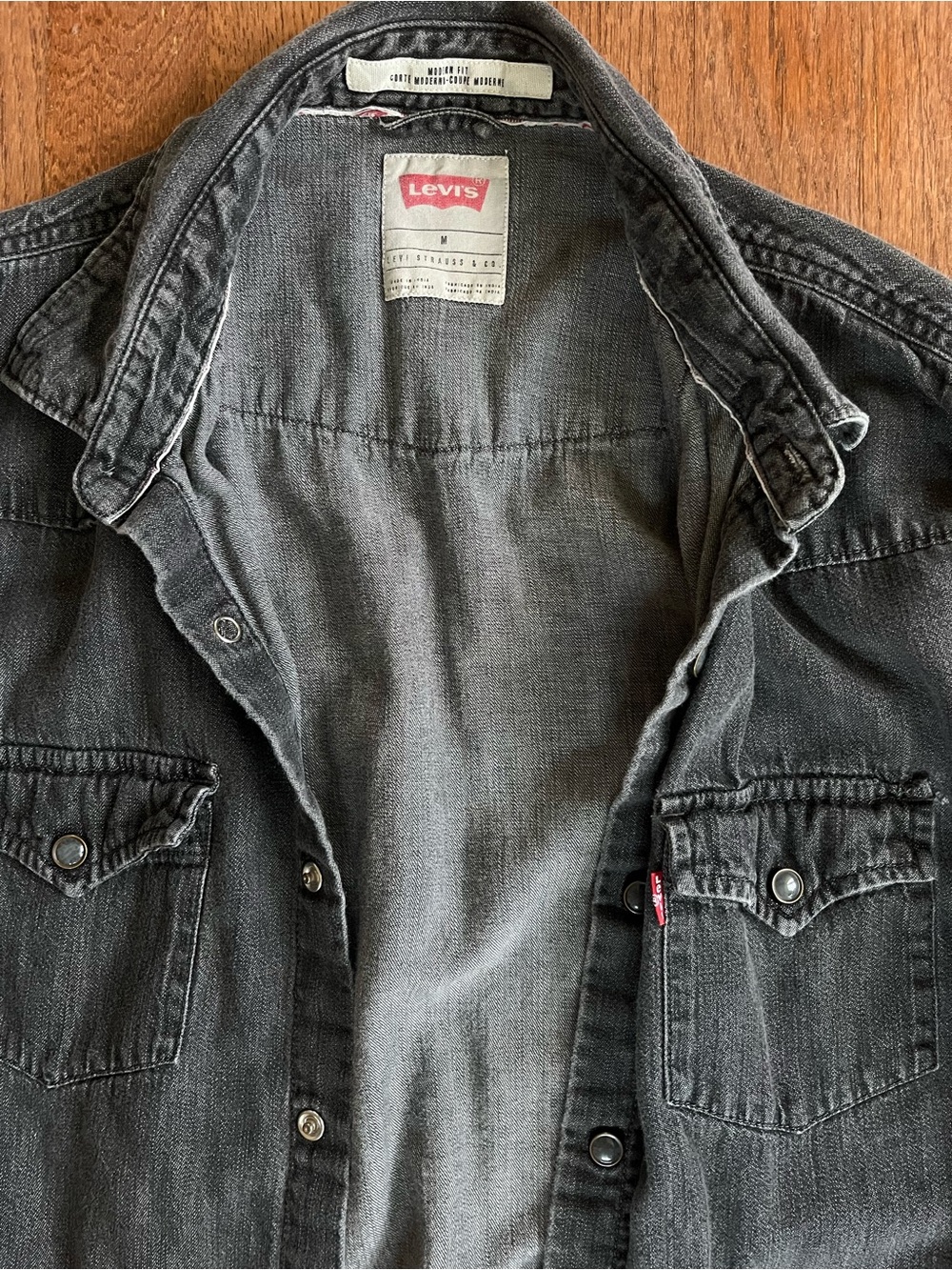 Levi’s Men’s Medium Gray Denim Selvedge Western Shirt